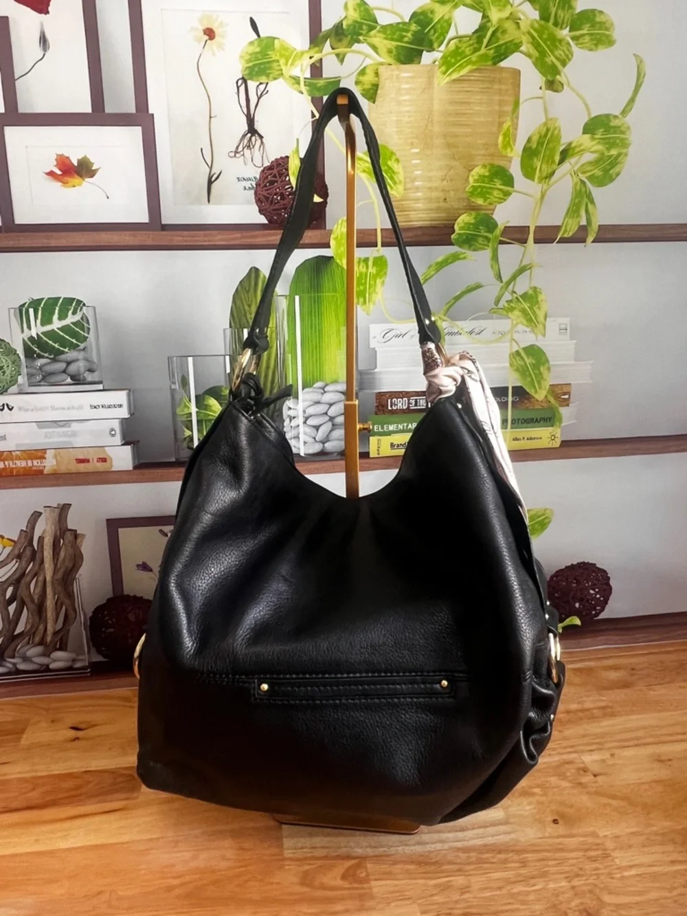 Michael Kors Austin Black Leather Hobo Bag with Gold Hardware - Picture 3 of 11